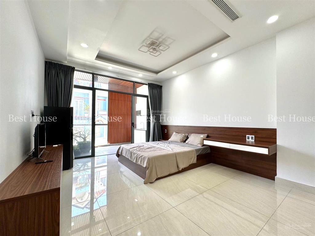 Cho thuê căn hộ ban công, tách bếp ngay etown cộng hoà, kcn tân bình  0703 992 ***