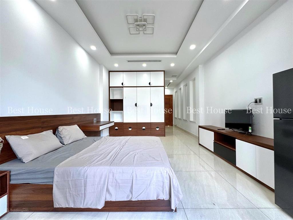 Cho thuê căn hộ ban công, tách bếp ngay etown cộng hoà, kcn tân bình  0703 992 ***