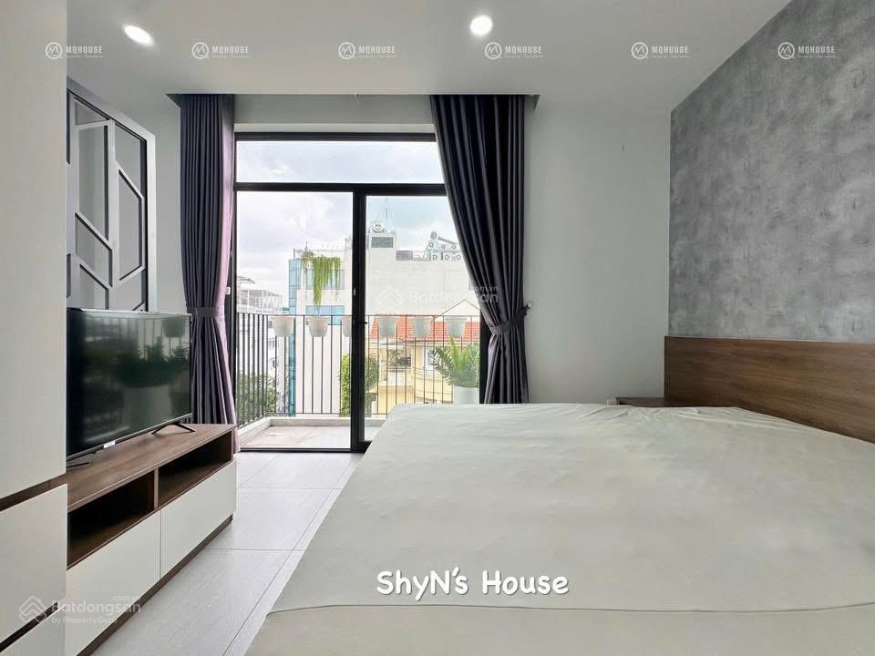 Cho thuê căn hộ full nội thất có ban công lớn ngay ngã tư bảy hiền, tân bình  0703 992 ***
