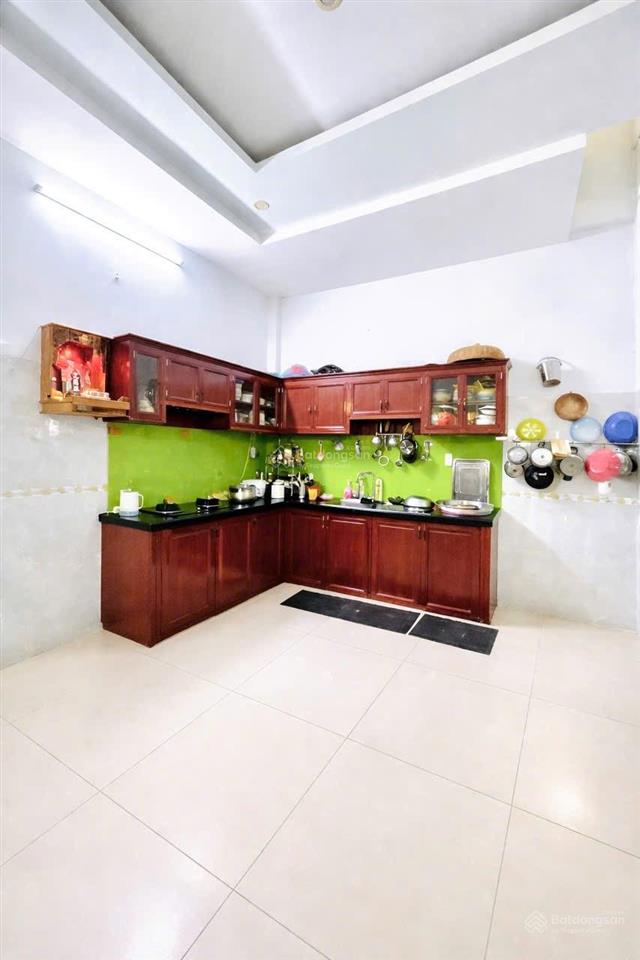 Giảm còn 6tỷ25, 3 tầng, hẻm 6m thông lê văn quới, bình trị đông, 4x18m, đẹp ở ngay