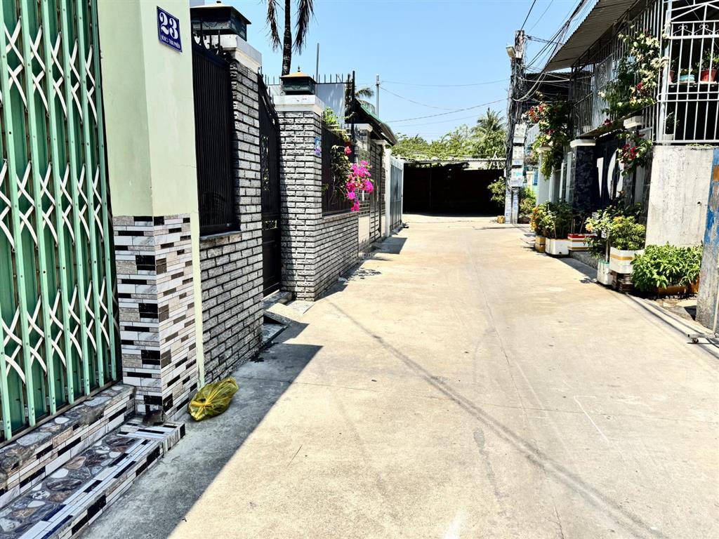 Bán nhà cấp 4 at  hẻm thái phiên  vĩnh hải  bắc nha trang (dt 80,5m2 ngang 4,52m)