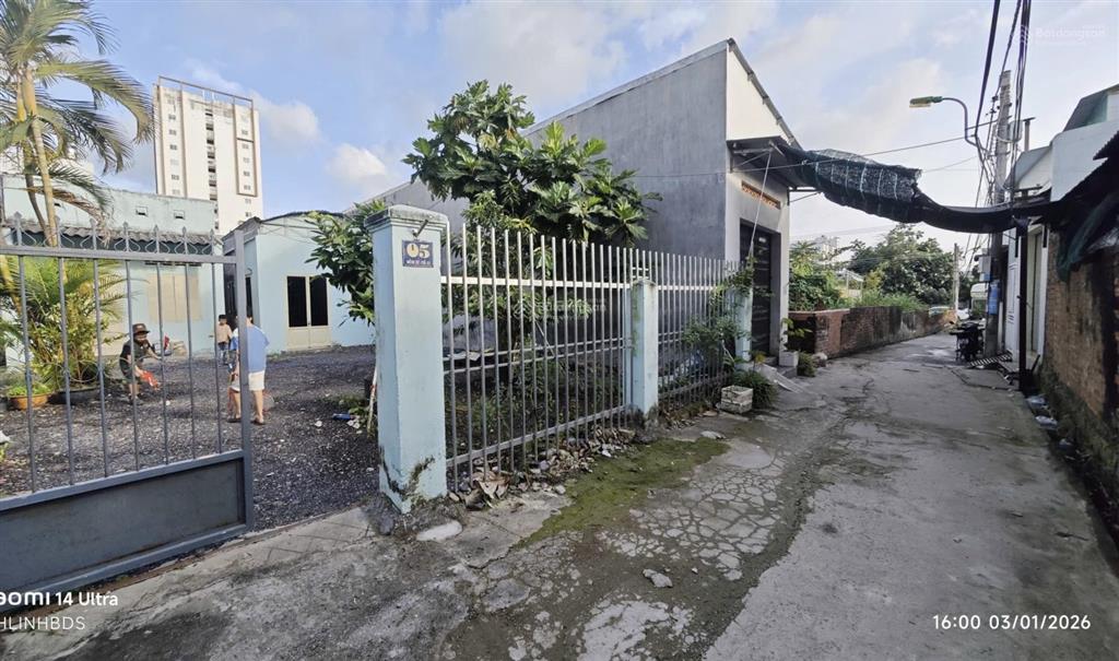 Giá chỉ 28 tr/m2 bán đất hẻm nguyễn chích ngang 13,8m2  vĩnh hoà nha trang