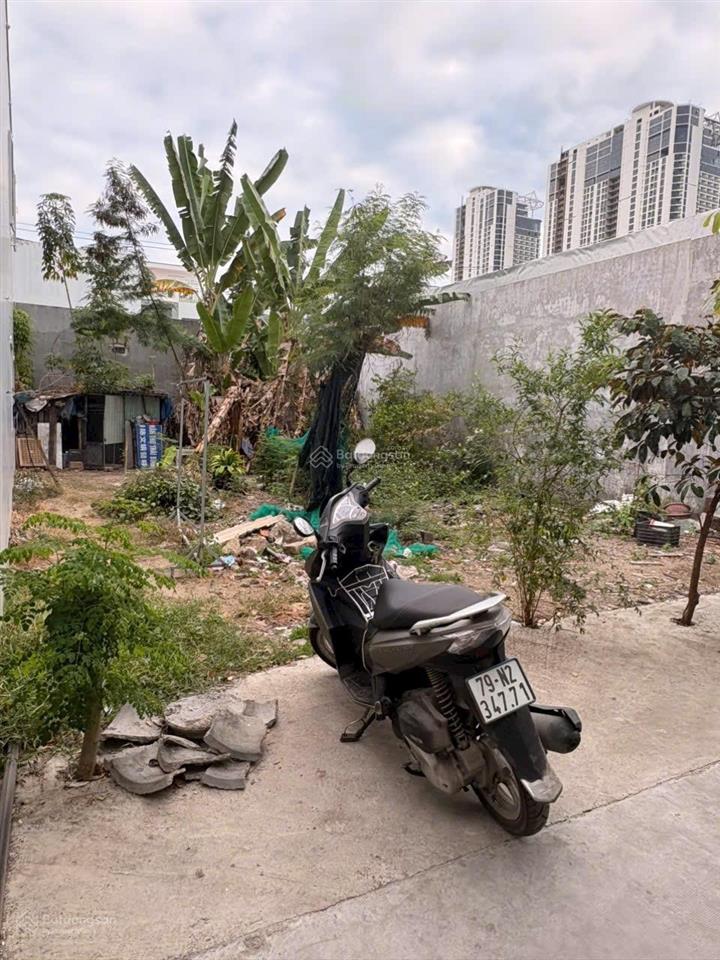 Giá chỉ 3,4tỷ có lô đất hòn sện  hẻm thân nhân trung vĩnh hoà nha trang