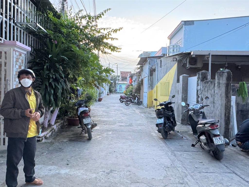 Lô đất ngang 7,8m hướng đông nam  vĩnh hoà (cũ) phường bắc nha trang