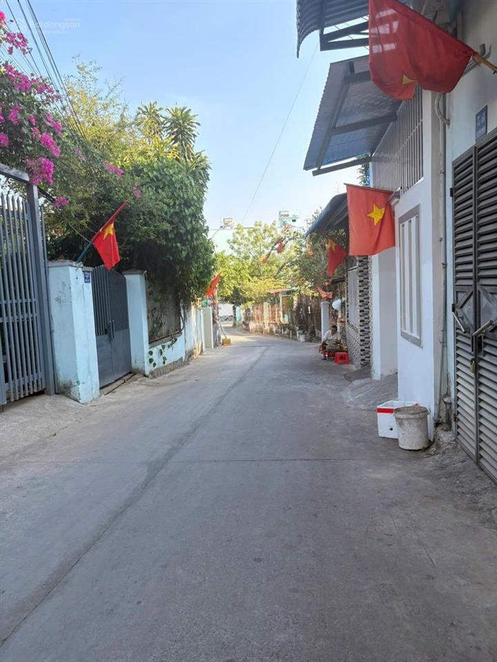 Bán nhà 3 tầng mới đẹp  vĩnh hoà  giá 4,2 tỷ