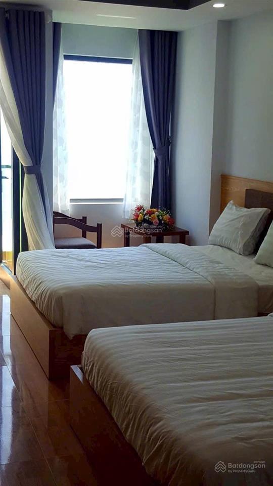 Chỉ 32 tỷ  bán khách sạn 2 mặt sát biển  đang kinh doanh full phòng  bắc nha trang