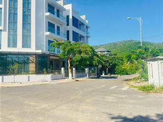 Bán 2 lô đường xuân thuỷ(khu đô thị vĩnh hoà)  bắc nha trang giá 57tr/ /m2
