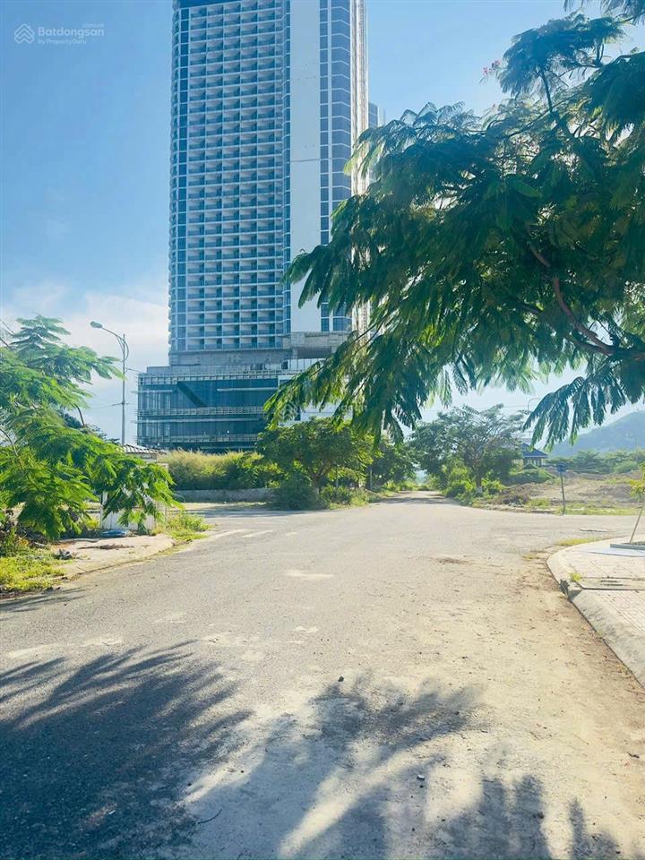 Bán 2 lô đường xuân thuỷ(khu đô thị vĩnh hoà)  bắc nha trang giá 57tr/ /m2