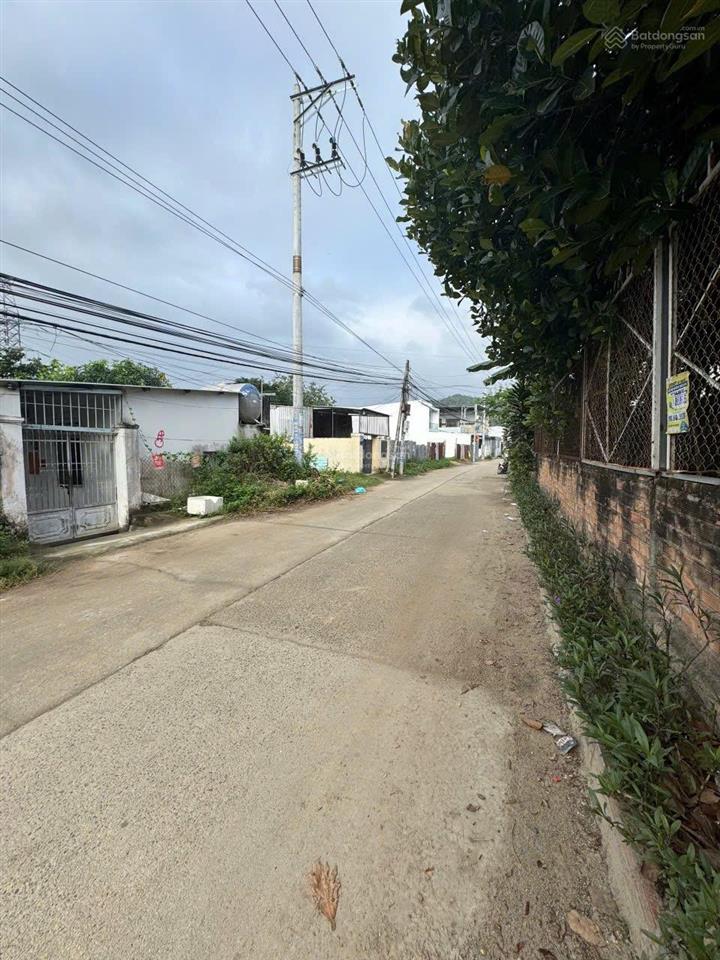 Bán lô đất mặt tiền mai thị dõng hòn nghê vĩnh ngọc nha trang giá 25tr