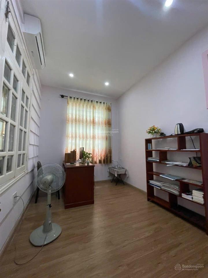 Bán nhà 3 tầng đường phó đức chính, vĩnh hòa, cách biển 300m, nha trang, khánh hòa