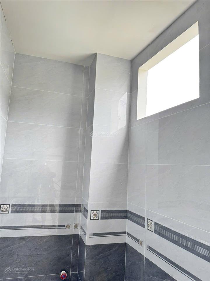 Bán nhà 2 tầng mới, cách biển 500m, hẻm điện biên phủ  vĩnh hòa nha trang