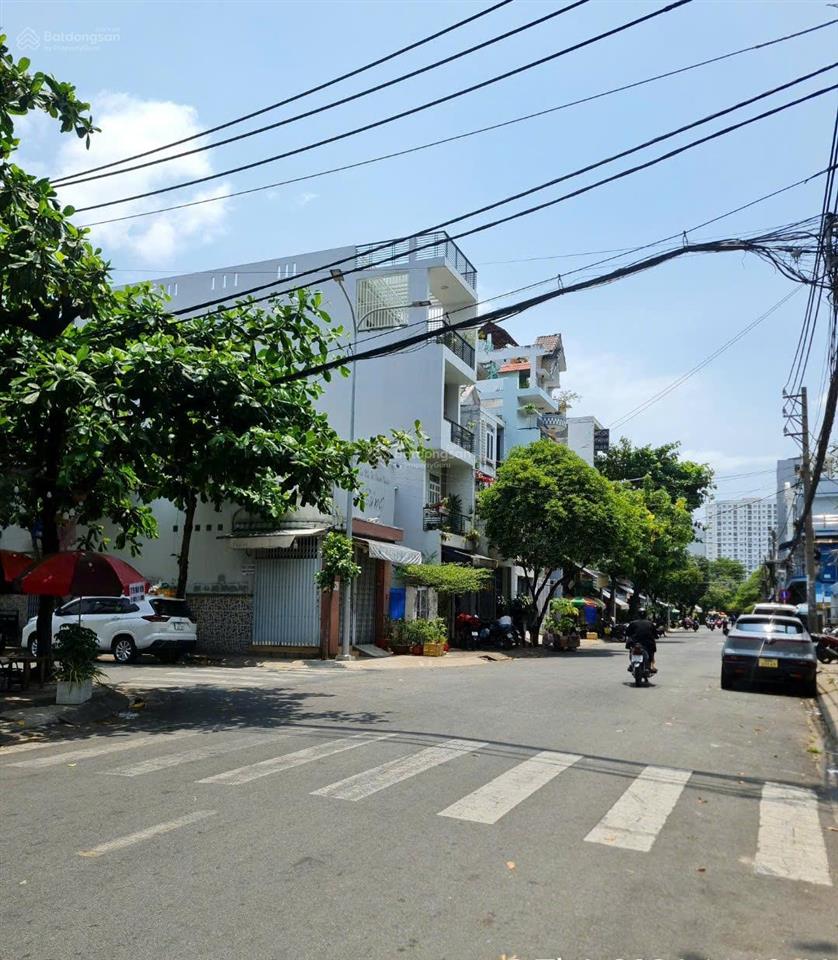 Nhà mặt tiền chính chủ, cạnh lũy bán bích, dt155m2, ngang gần 9m, chỉ 20 tỷ+