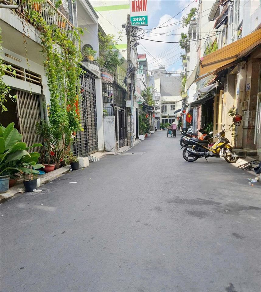 Cạnh đường lê trúc hoạch,tân phú. nhà 2 tầng đẹp 51m2, hxh thông.5ty nhỉnh