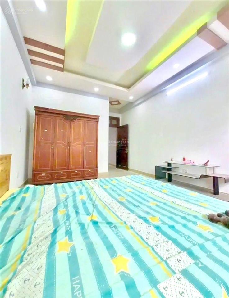 Nhà mặt tiền dt 98m2. chỉ 6 tỷ nhỉnh, cạnh đường gò dầu, tân phú