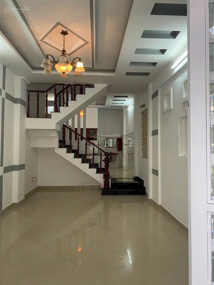 Nhà đẹp thạnh lộc 17, p. thạnh lộc, q12, tp.hcm, 60m2, vị trí đẹp, ô tô tận nhà, gần truờng 5,8tỷ