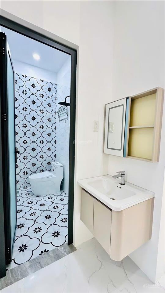 Bán nhà hà huy giáp, thạnh lộc quận 12  dt 60m2 giá tốt chỉ 4.75 tỷ. gần cao đẳng điện lực