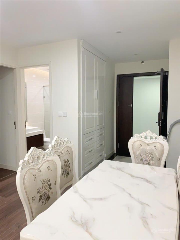 Chính chủ chuyển công tác bán gấp 2 ngủ 70m full đồ imperia nguyễn huy tưởng giá nhỉnh 8 tỷ