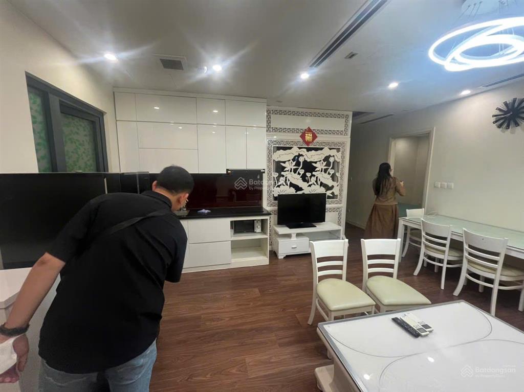 Chủ nhà hạ chào cần bán gấp căn 2 ngủ 2 vệ sinh imperia garden giá rẻ nhất cùng phân khúc .