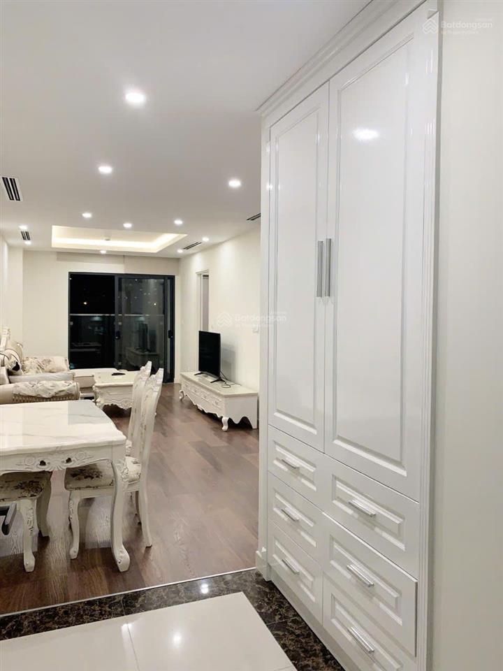 Chính chủ bán căn 2 ngủ full đồ  chung cư tăng thiết giáp mhdi 180 đình thôn
