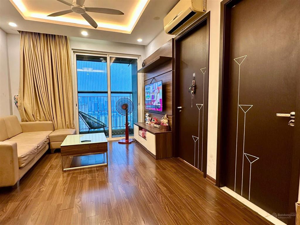 Cho thuê chung cư s3 seasons avenue full đồ 15 triệu