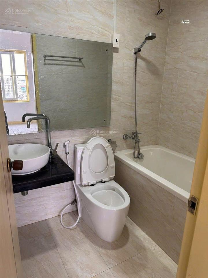 Bán căn hộ chung cư tân bình apartment 32 hoàng bật đạt, p15, q. tân bình. 70m2 giá chỉ 2,5 tỷ