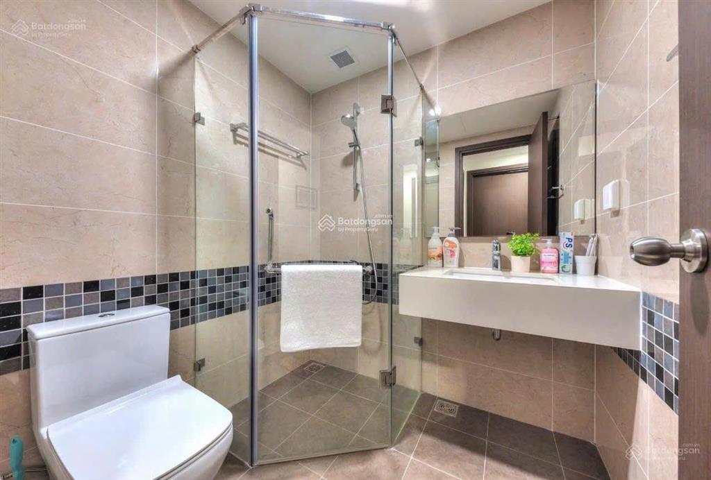 Bán căn hộ cao cấp carillon 3 65m 2pn, 2wc gần sân bay tân sơn nhất giá chỉ 4,75 tỷ