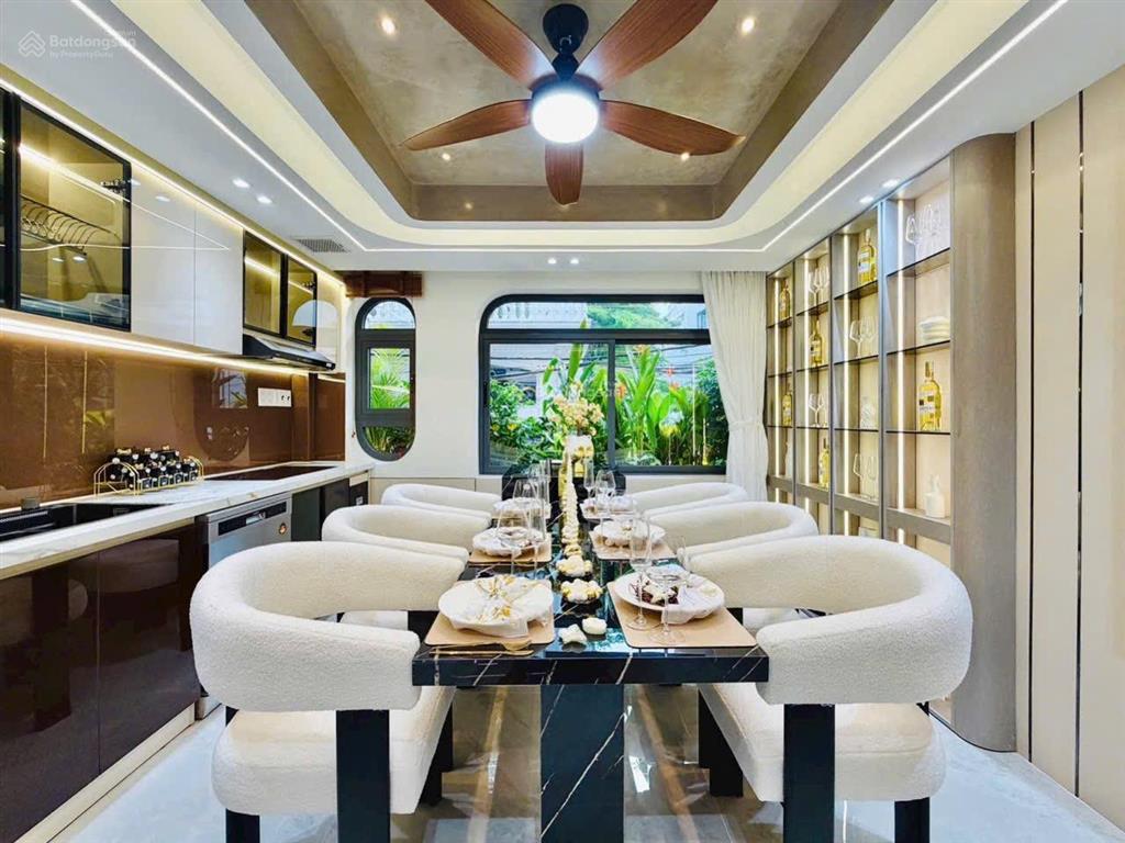 Bán nhà mới, thang máy  trần thị trọng p. 15, tân bình