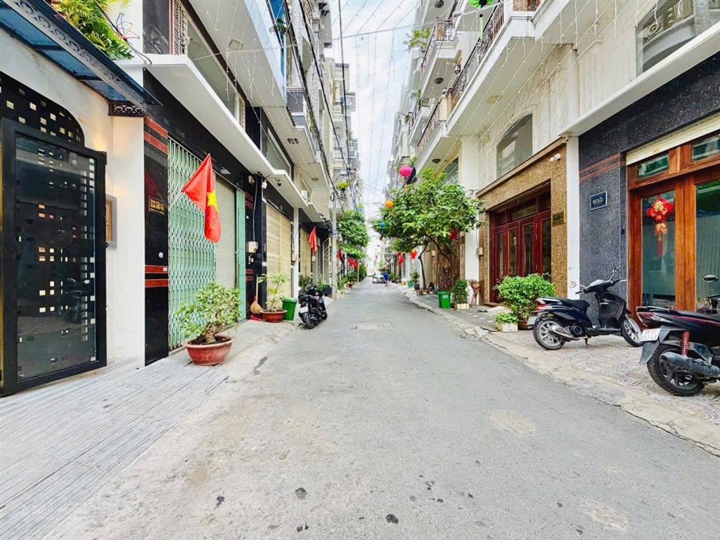 Bán nhà mới, thang máy  trần thị trọng p. 15, tân bình