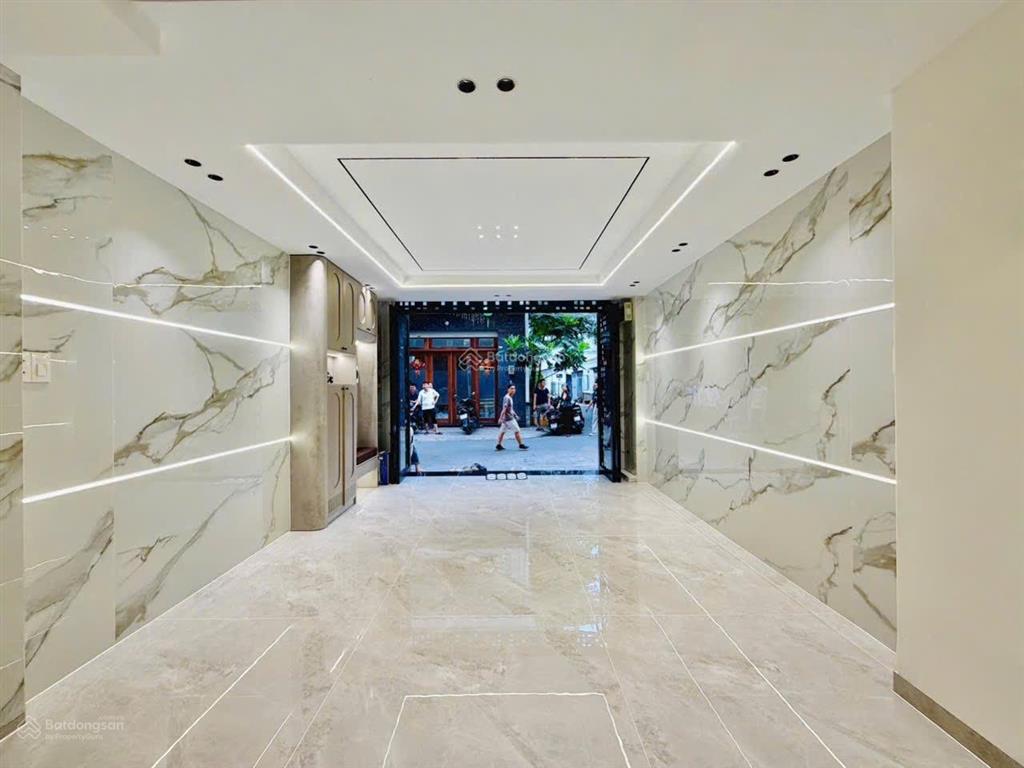 Bán nhà mới, thang máy  trần thị trọng p. 15, tân bình