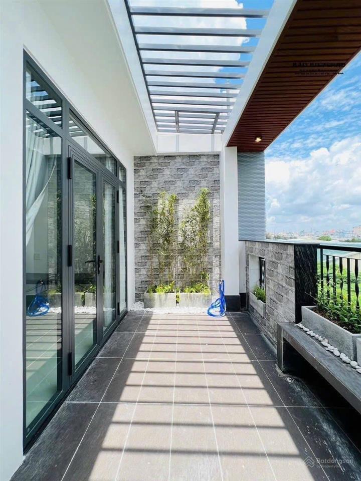 Bán nhà mới xây 100%, 5 tầng x 65m2, bạch đằng, bình thạnh, dt 4,5x14m, shr