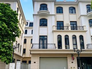 Bán liền kề trung tâm kinh đô vin2, 108m2 xẻ khe, mặt tiền 9m, giá chỉ 13,4 tỷ trước voucher 10%