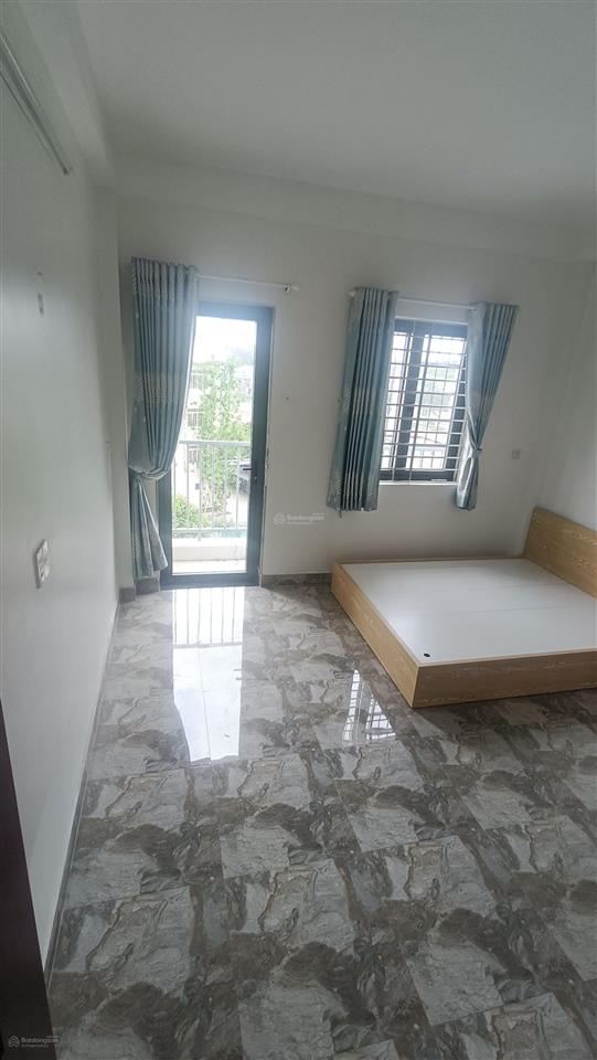 Mình có máy chdv view đẹp lắm, đối diện ngay sân golf, tennis, gần trường, 1,2,3, chợ sơn kỳ, aeon
