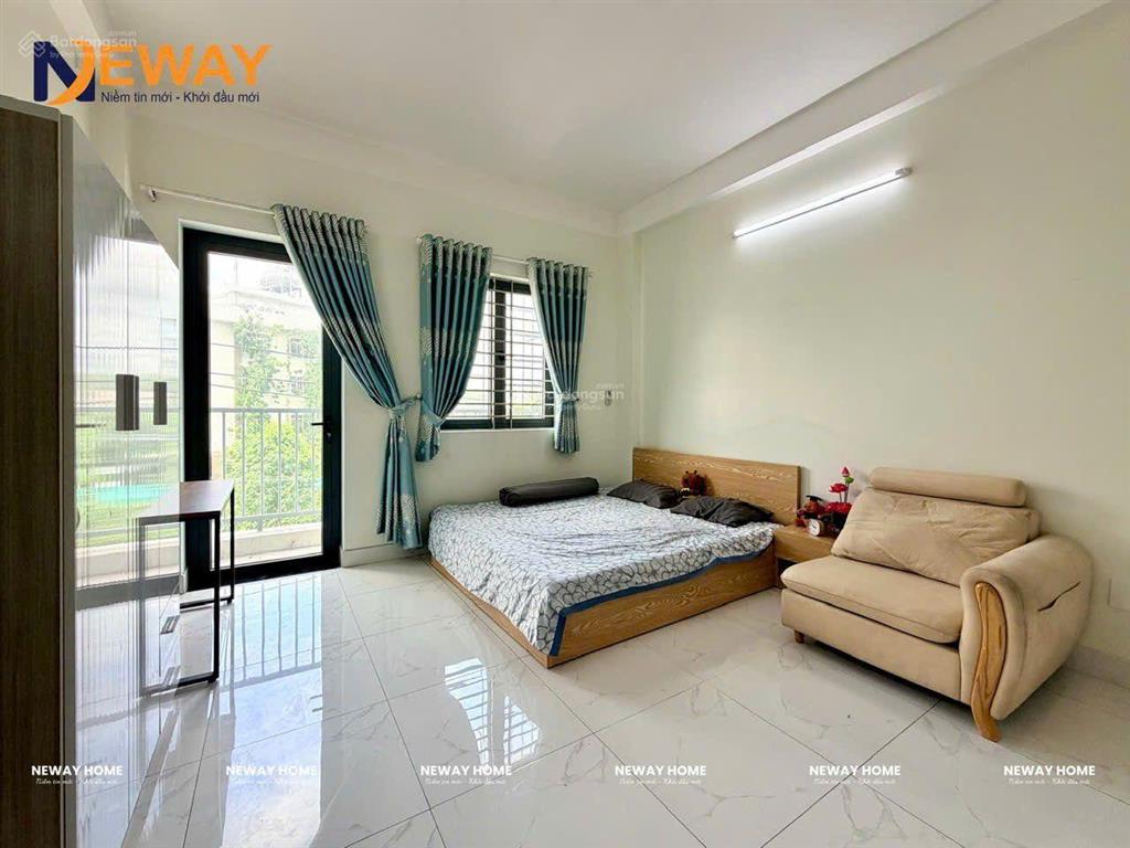 Mình có máy chdv view đẹp lắm, đối diện ngay sân golf, tennis, gần trường, 1,2,3, chợ sơn kỳ, aeon