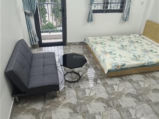 Cho thuê chdv đường 30m bờ bao, nội thất đủ. đối diện trường lê thánh tông, gần chợ sơn kỳ, aeon