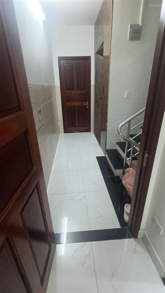 Cho thuê chdv đường 30m bờ bao, nội thất đủ. đối diện trường lê thánh tông, gần chợ sơn kỳ, aeon