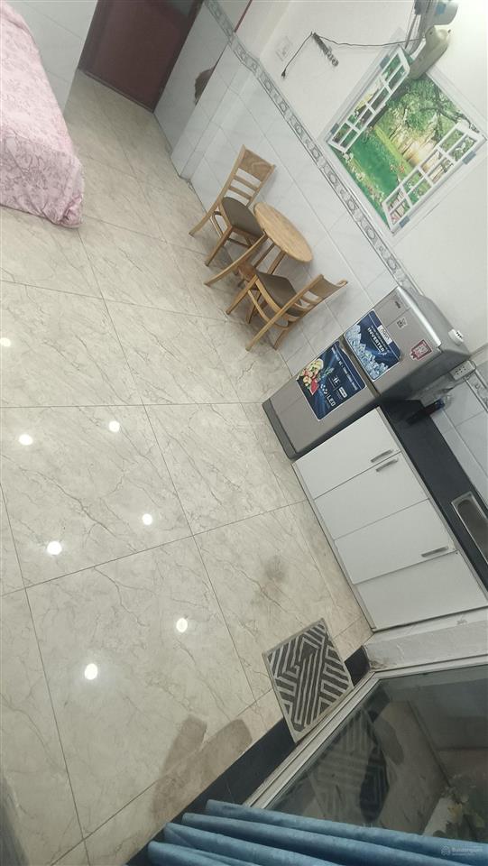 Cho thuê chdv tầng trệt, đầy đủ nội thất. thoáng mát. ngay siêu thị aeon,trường cấp 1,2,3 công viên