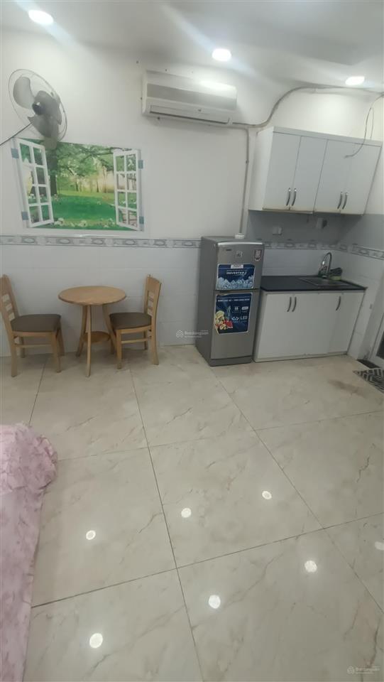 Cho thuê chdv đầy đủ nội thất. ngay siêu thị aeon trường, chợ, công viên, đại học công thương