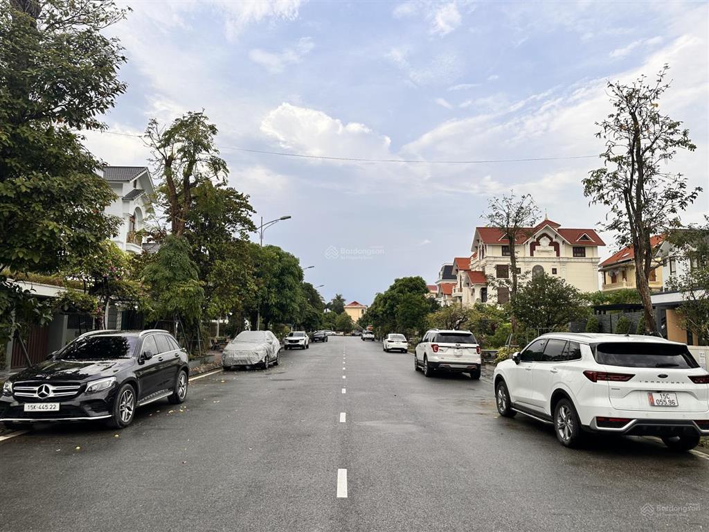 Đất biệt thự tuyến 2 lê hồng phong giá cực tốt xung quanh toàn biệt thự, lâu đài, diện tích 400m