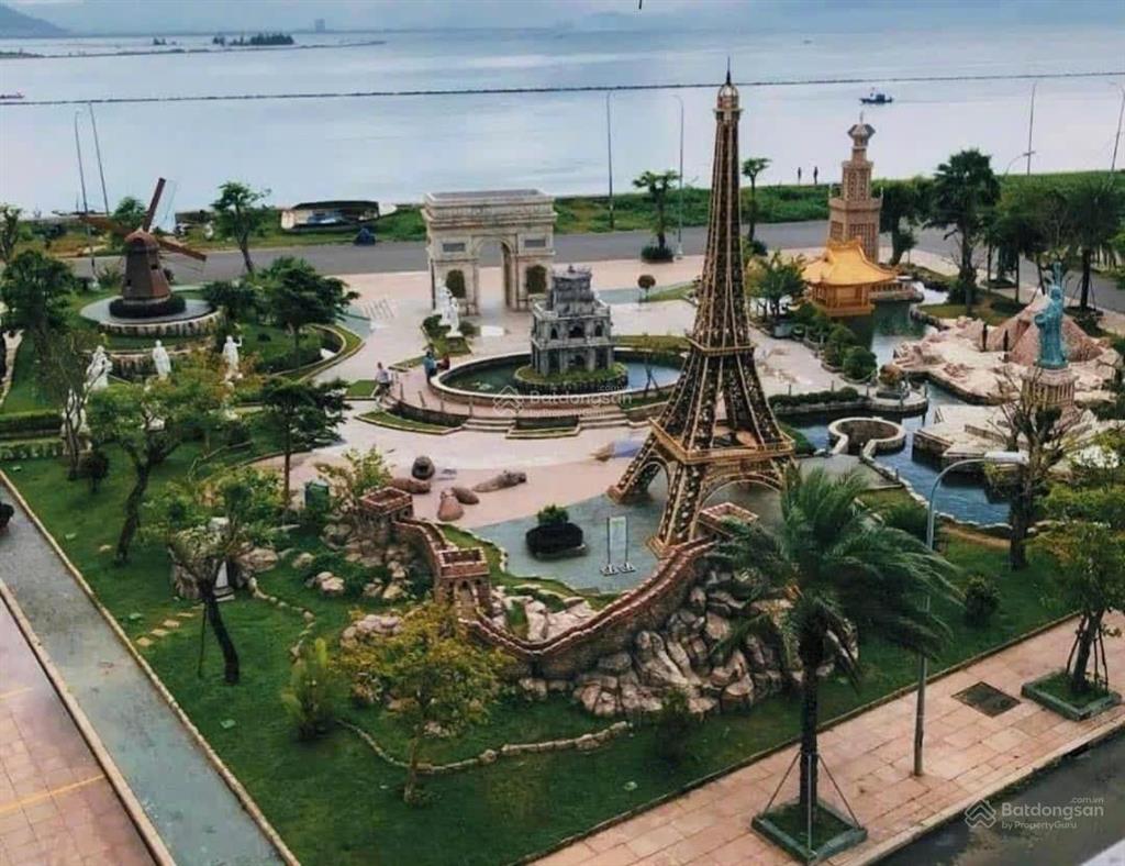 Bán gấp lô góc 2 mặt tiền lý nhật quang, dt 165m2 vị trí sát sông hàn đẹp