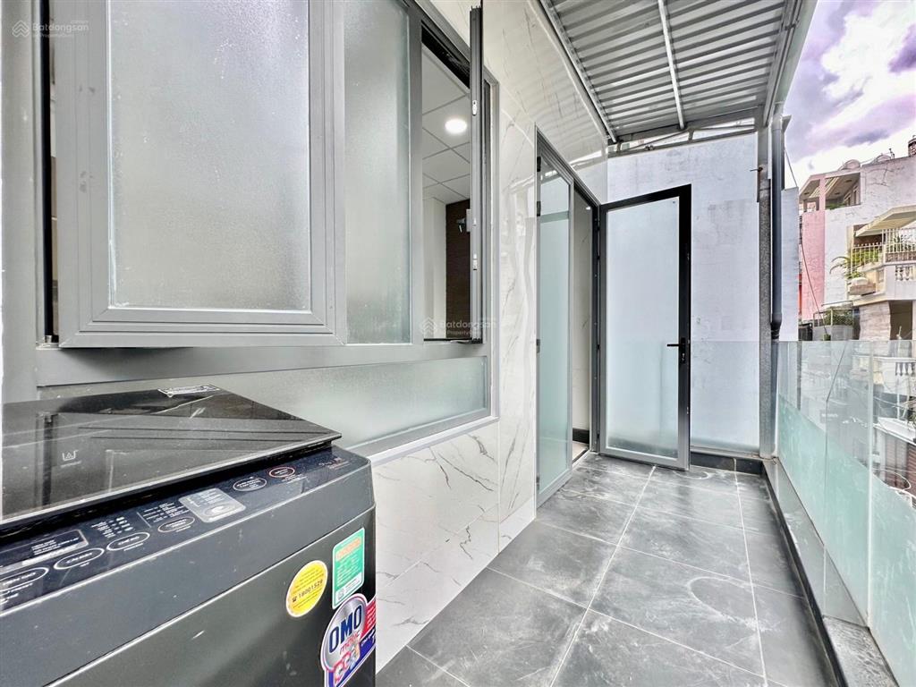 Căn hộ 1 phòng ngủ ban công lớn mát giặt riêng, 55m2 ngay cầu lê văn sỹ, ramana hotel, bờ kè q3