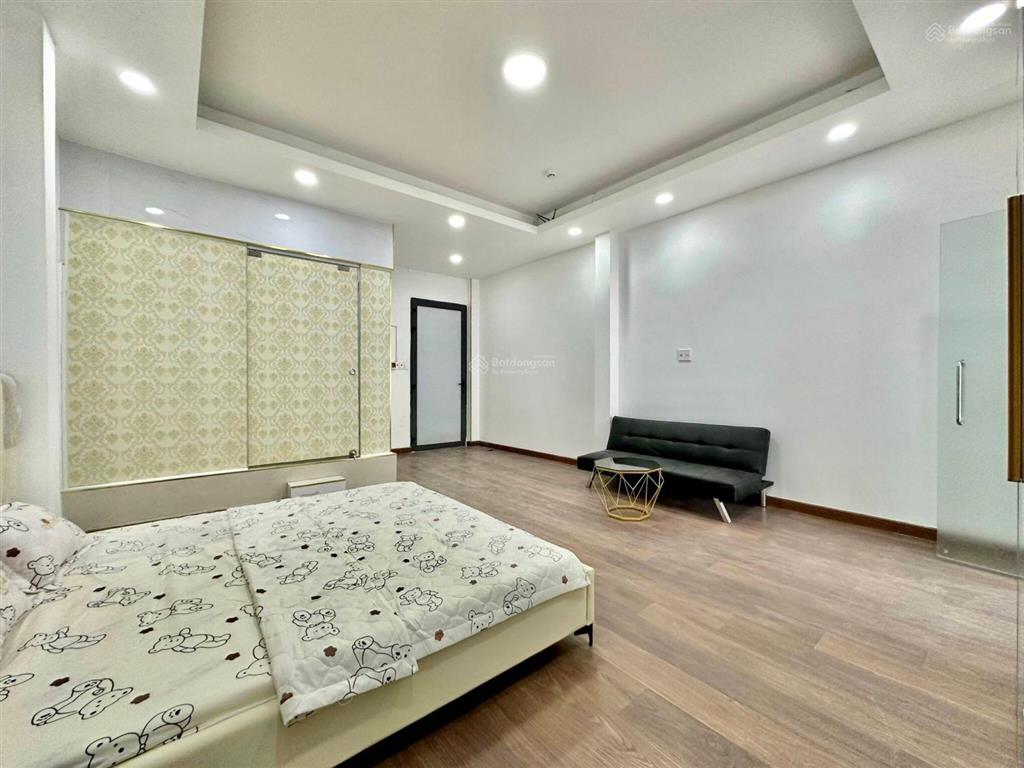 Căn hộ 1 phòng ngủ ban công lớn mát giặt riêng, 55m2 ngay cầu lê văn sỹ, ramana hotel, bờ kè q3