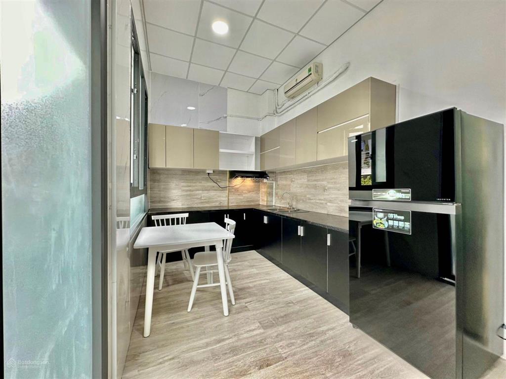 Căn hộ 1 phòng ngủ ban công lớn mát giặt riêng, 55m2 ngay cầu lê văn sỹ, ramana hotel, bờ kè q3