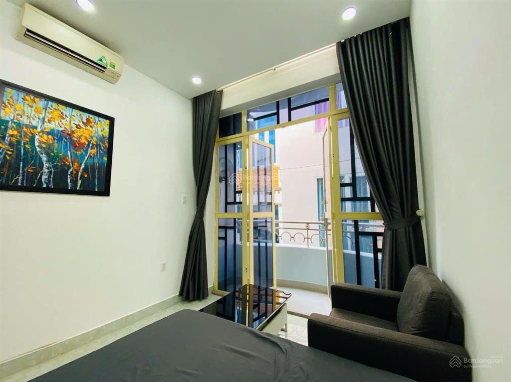 Căn hộ 1 phòng ngủ,ban công 45m2 máy giặt riêng ngay pullman, viện, catp đh vlu,hsu,khtn q1