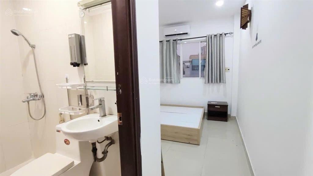 Căn hộ 1 phòng ngủ  2wc  ngay bùi viện, cv 23/9, metro bến thành, đh hoa sen, văn lang, q1