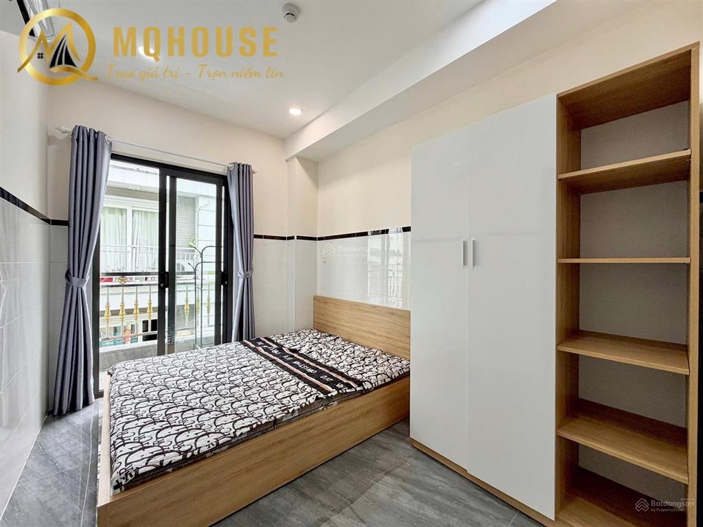 Căn hộ 2pn ban công lớn máy giặt riêng  ngay cầu ngay pullman,bộ công an,metro bến thành q1