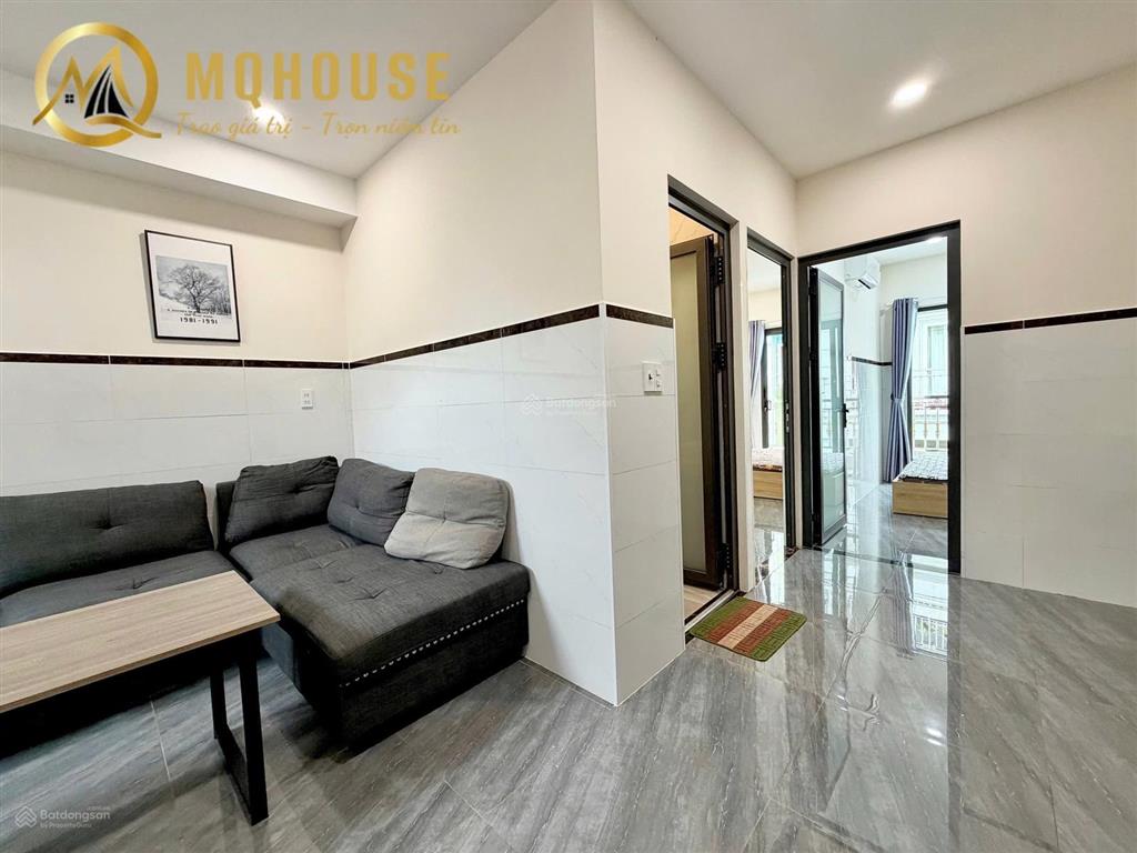 Căn hộ 2pn ban công lớn máy giặt riêng  ngay cầu ngay pullman,bộ công an,metro bến thành q1