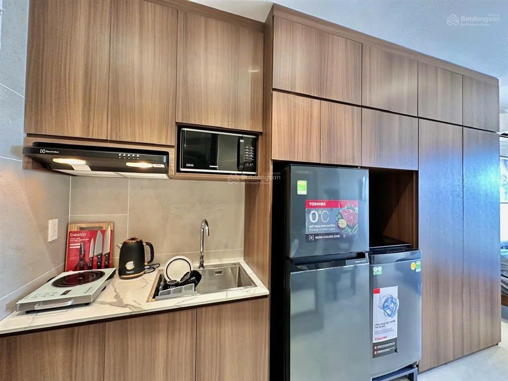 Căn hộ cao cấp bancol full tiện nghithang máy ngay new world,ngã 6 phù đổng,ga metro bến thành q1