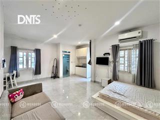 Căn hộ ban côngfull nội thấtmáy giặt riêngngay ngã 6 phù đổng, new world đh hoa sen văn lang q1