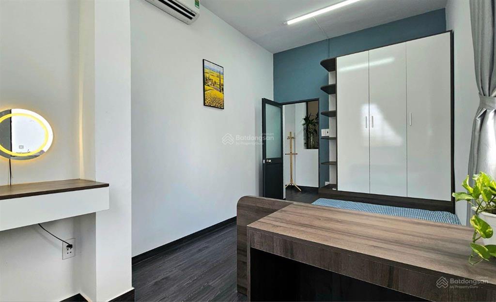 Căn hộ 2 pn ban công lớn  máy giặt riênghẻm oto ngay cầu lê văn sỹ, ramana hotel, bờ kè q3