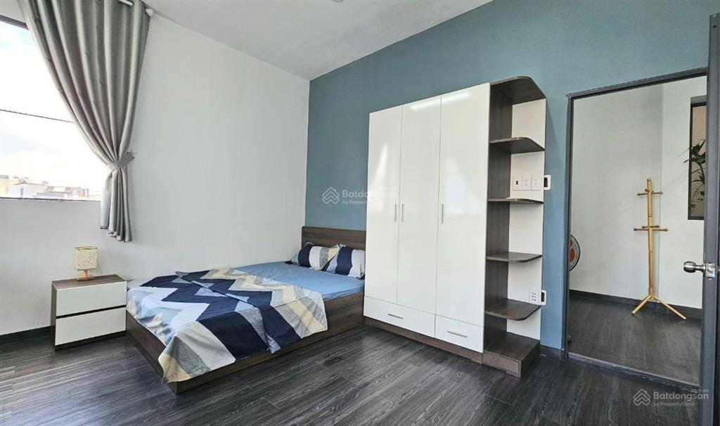 Căn hộ 2 pn ban công lớn  máy giặt riênghẻm oto ngay cầu lê văn sỹ, ramana hotel, bờ kè q3